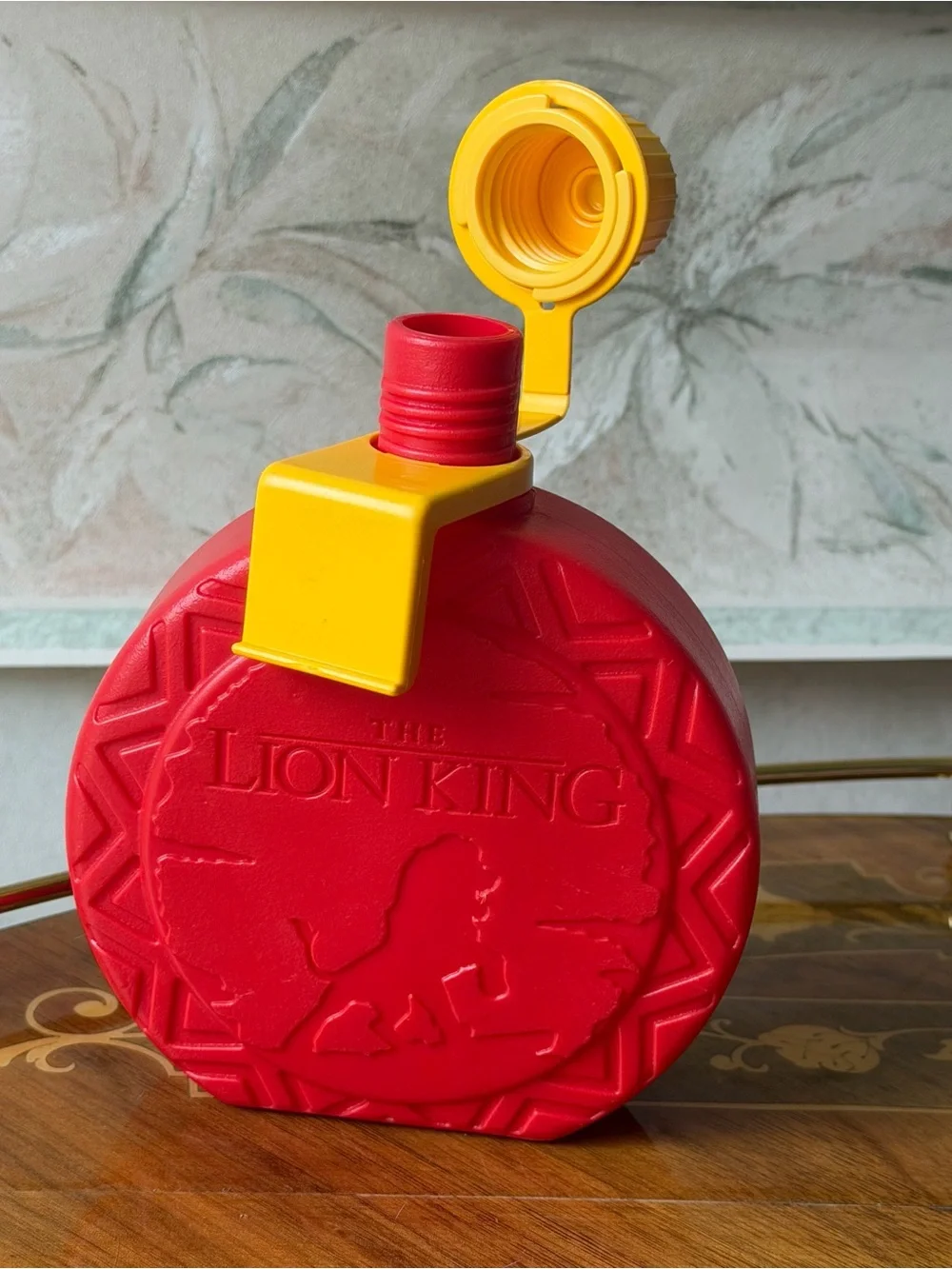 Disney this canteen